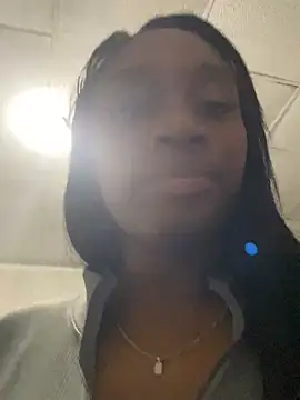 EscorpiLeoncita online show from 12, 3, 2025