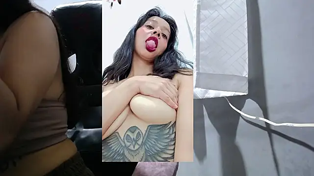 Snapshot of ladynemesis chatting on 30, 10, 2025 ladynemesis online show from 30, 10, 2025