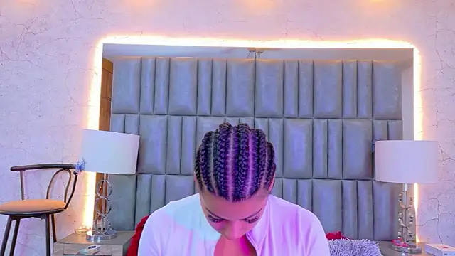 TiaraRosse online show from 21, 3, 2026