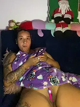 Snapshot of Cafeziitha02 chatting on 14, 11, 2025 Cafeziitha02 online show from 14, 11, 2025