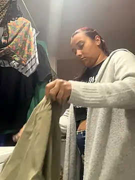 Snapshot of Cafeziitha02 chatting on 4, 12, 2025 Cafeziitha02 online show from 4, 12, 2025