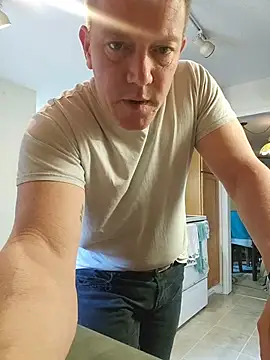 Bigtater1999 online show from 10, 5, 2026