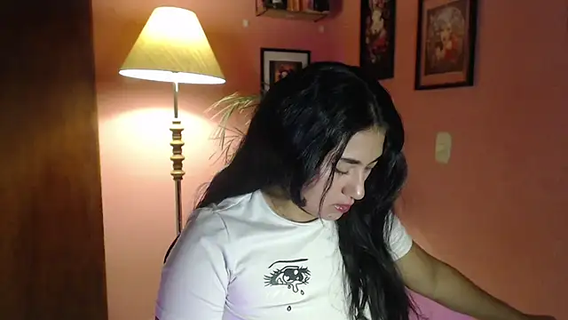 bunnyemilyrose36 online show from 25, 6, 2026