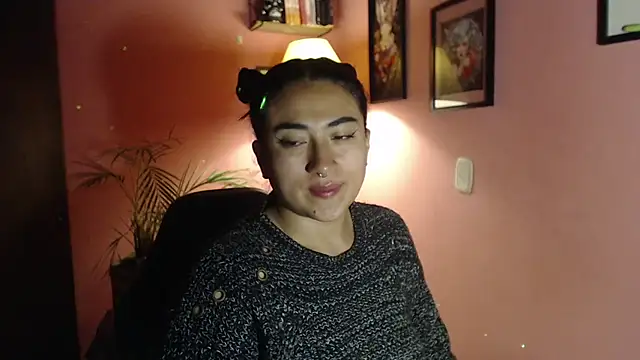 bunnyemilyrose36 online show from 16, 7, 2026