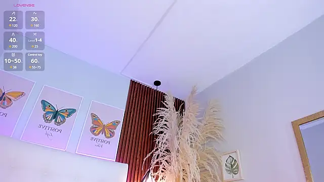 Snapshot of aashley_jones chatting on 18, 2, 2025 aashley jones online show from 18, 2, 2025