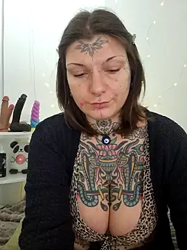 lizzardqueeen online show from 27, 11, 2025