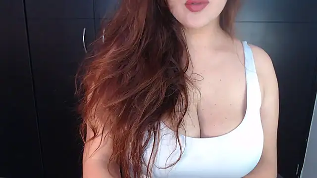 Snapshot of AdharaLujan chatting on 13, 1, 2025 AdharaLujan online show from 13, 1, 2025