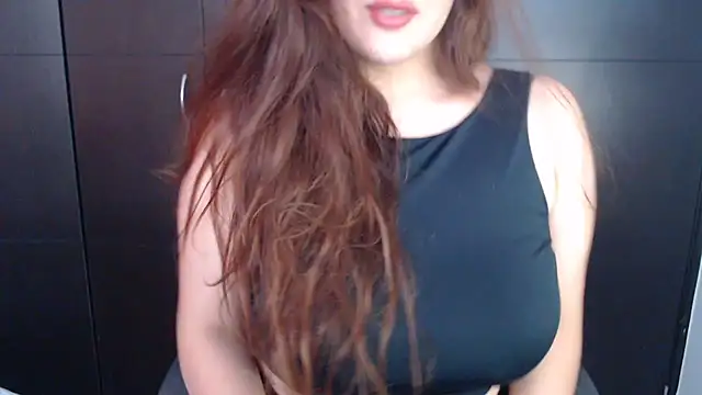 Snapshot of AdharaLujan chatting on 31, 1, 2025 AdharaLujan online show from 31, 1, 2025