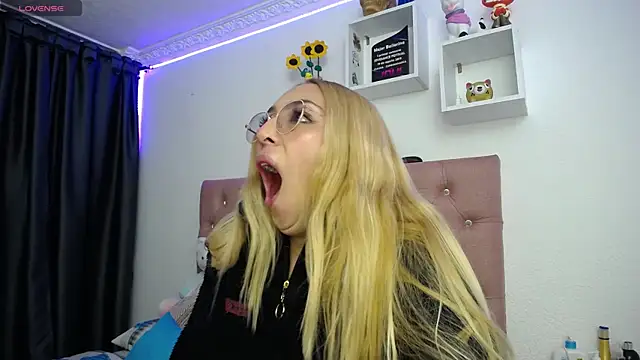 Soffy-brooks online show from 13, 10, 2025