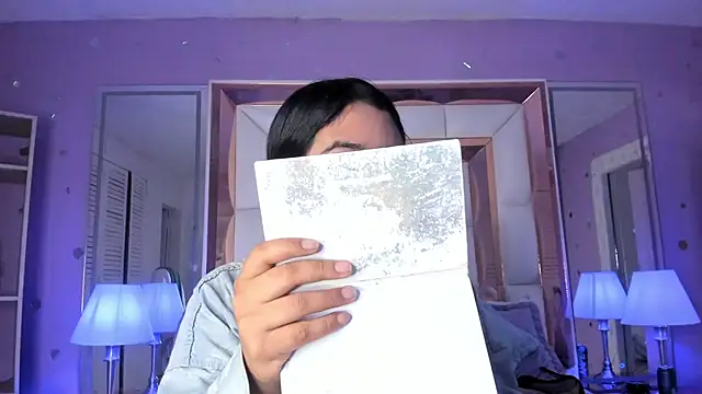 scarlette 15  online show from 7, 4, 2026