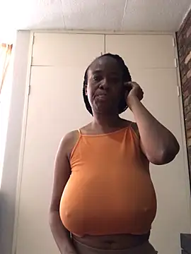 Snapshot of Wettitiesxxx chatting on 10, 9, 2025 Wettitiesxxx online show from 10, 9, 2025