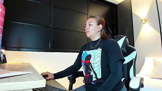 alma fenix online show from 15, 10, 2025