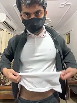 Snapshot of John_desihunk chatting on 14, 12, 2024 John desihunk online show from 14, 12, 2024