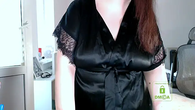 cute and hot online show from 9, 6, 2026