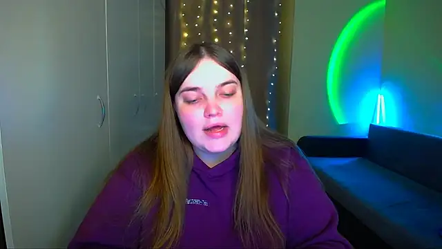 Snapshot of Emaaa_ua chatting on 28, 10, 2025 Emaaa ua online show from 28, 10, 2025