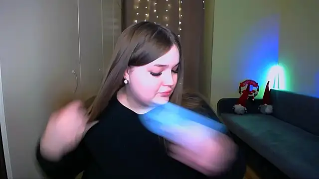 Snapshot of Emaaa_ua chatting on 21, 12, 2025 Emaaa ua online show from 21, 12, 2025