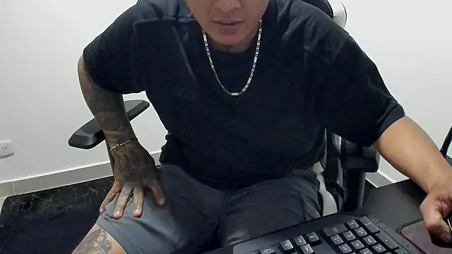 Snapshot of stebankechima chatting on 1, 11, 2025 stebankechima online show from 1, 11, 2025