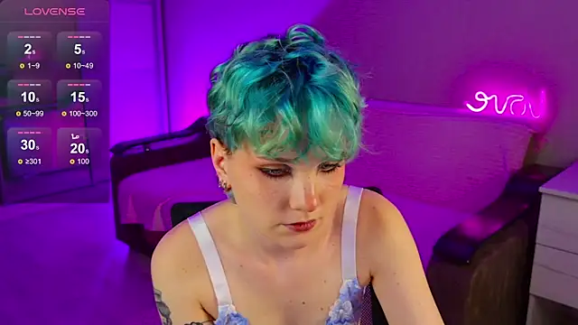 Snapshot of School_Love chatting on 5, 12, 2024 School Love online show from 5, 12, 2024