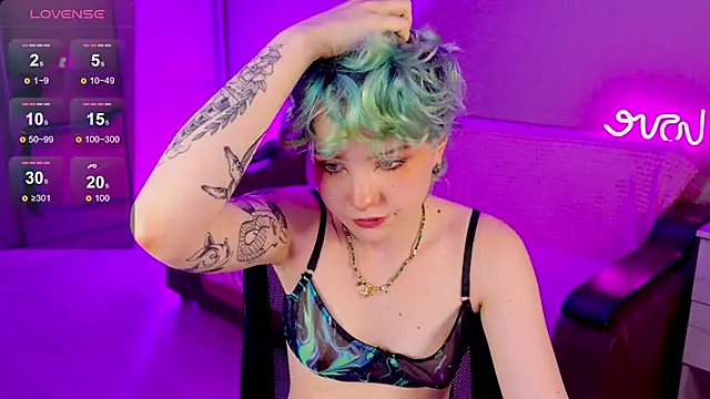 Snapshot of School_Love chatting on 17, 1, 2025 School Love online show from 17, 1, 2025