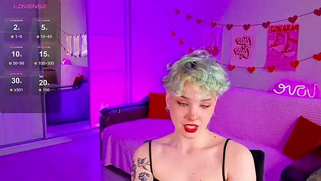 Snapshot of School_Love chatting on 20, 3, 2025 School Love online show from 20, 3, 2025