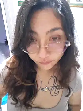 Snapshot of Mia_Ruiz chatting on 19, 11, 2025 Mia Ruiz online show from 19, 11, 2025