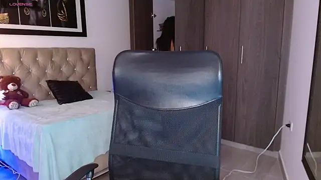 cloe fox online show from 9, 2, 2025