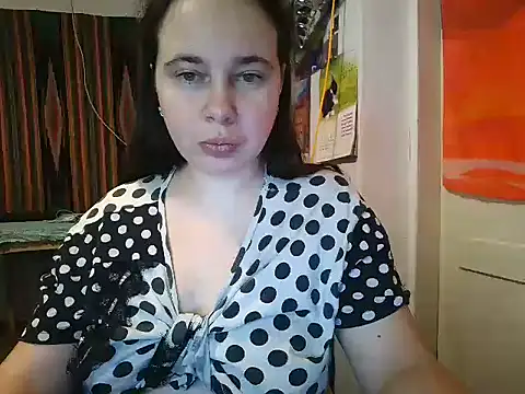 Snapshot of Cora_Maro chatting on 2, 2, 2025 Cora Maro online show from 2, 2, 2025