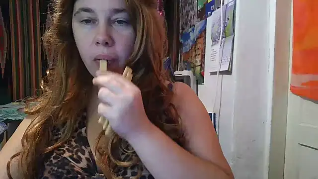 Snapshot of Cora_Maro chatting on 22, 9, 2025 Cora Maro online show from 22, 9, 2025