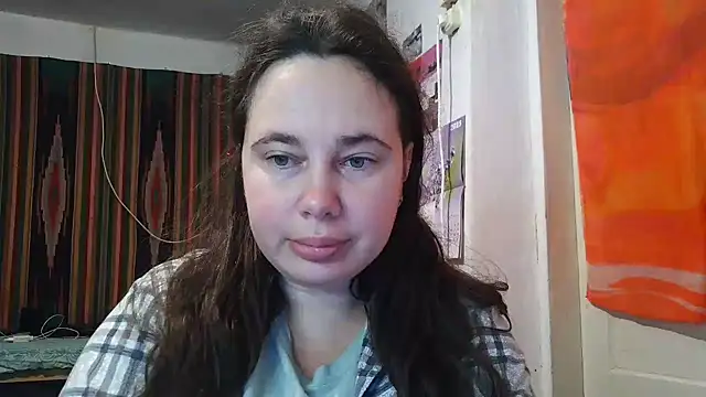 Snapshot of Cora_Maro chatting on 14, 10, 2025 Cora Maro online show from 14, 10, 2025
