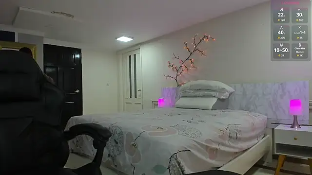 charolbruce 1 online show from 24, 3, 2026