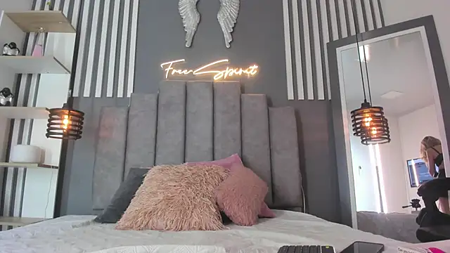 Snapshot of gabriela__gomez chatting on 28, 2, 2025 gabriela gomez online show from 28, 2, 2025