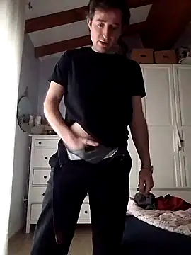 Snapshot of openlegsforyou chatting on 10, 3, 2025 openlegsforyou online show from 10, 3, 2025