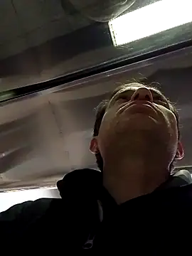 Snapshot of openlegsforyou chatting on 17, 11, 2025 openlegsforyou online show from 17, 11, 2025