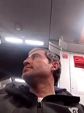 Snapshot of openlegsforyou chatting on 18, 11, 2025 openlegsforyou online show from 18, 11, 2025