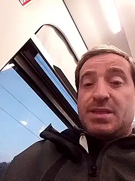 Snapshot of openlegsforyou chatting on 19, 11, 2025 openlegsforyou online show from 19, 11, 2025