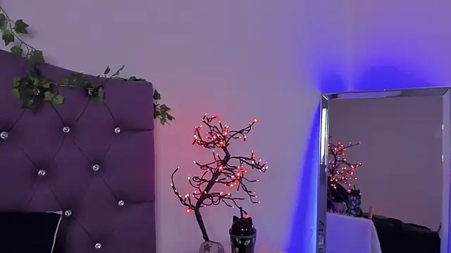 Nyx nayla online show from 5, 12, 2024