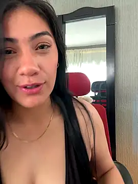 Snapshot of emmily_d chatting on 10, 11, 2025 emmily d online show from 10, 11, 2025