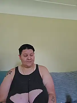 Snapshot of DevilDahm chatting on 9, 6, 2026 DevilDahm online show from 9, 6, 2026
