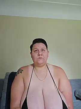 Snapshot of DevilDahm chatting on 28, 7, 2026 DevilDahm online show from 28, 7, 2026
