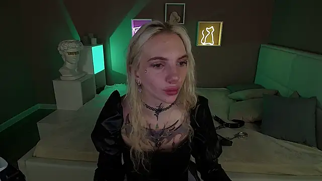 Snapshot of AnneTenet chatting on 16, 3, 2025 AnneTenet online show from 16, 3, 2025