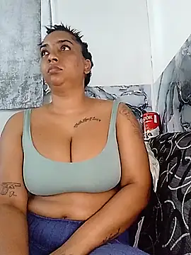 GORGEOUSLIPS online show from 4, 12, 2025