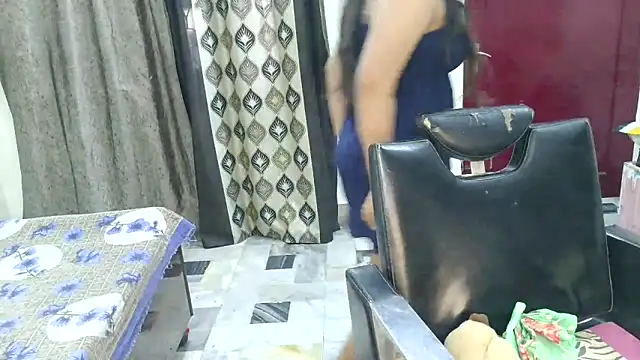 Snapshot of aarushi_sharmaa chatting on 29, 11, 2025 aarushi sharmaa online show from 29, 11, 2025