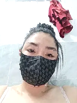 Snapshot of girldam95 chatting on 4, 12, 2025 girldam95 online show from 4, 12, 2025