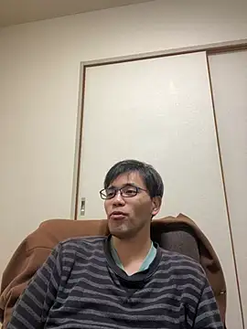 ryusei18570 online show from 8, 2, 2025