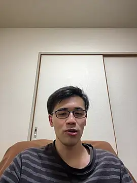 ryusei18570 online show from 9, 3, 2025