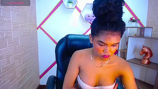 Snapshot of Melody_Stan chatting on 10, 10, 2025 Melody Stan online show from 10, 10, 2025