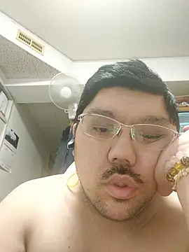 Snapshot of zeusu0095 chatting on 28, 10, 2025 zeusu0095 online show from 28, 10, 2025