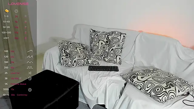 Snapshot of juanmiss chatting on 1, 3, 2025 juanmiss online show from 1, 3, 2025