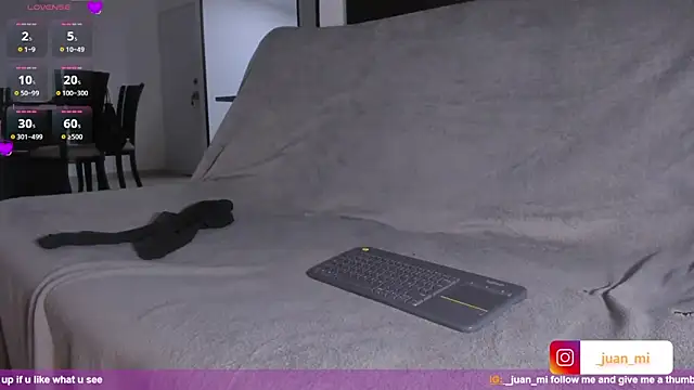 Snapshot of juanmiss chatting on 8, 10, 2025 juanmiss online show from 8, 10, 2025