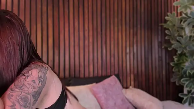 Jennmiiller  online show from 17, 2, 2026